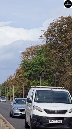 A sight you'll never forget! 😯🛬...Emirates Airbus A380 🇦🇪✈️  #emirate...