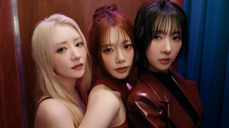 유아유(UAU) '2 Months' MV