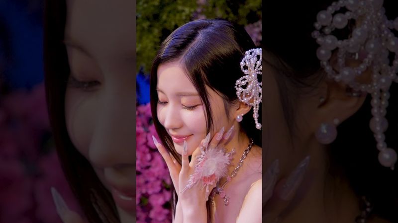 #SITM M/V CLOSE-UP | CHIQUITA X ASA #BABYMONSTER #ASA #CHIQUITA #StuckInTheMiddle #Shorts