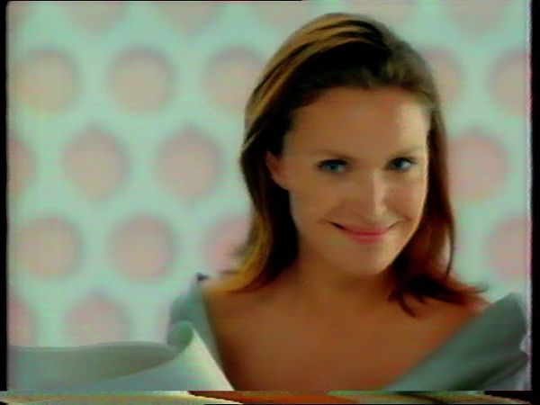 Рекламный блок Россия осень 2004 год - оцифрованная запись с VHS видеокассеты