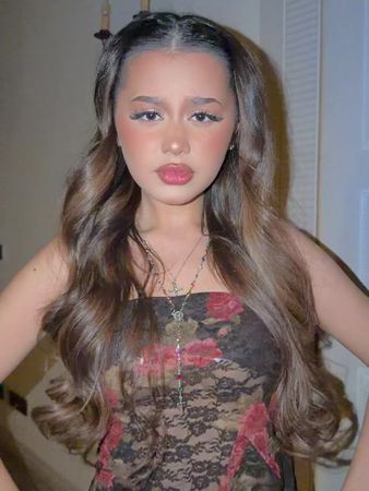 я себя сделала сама ;) 