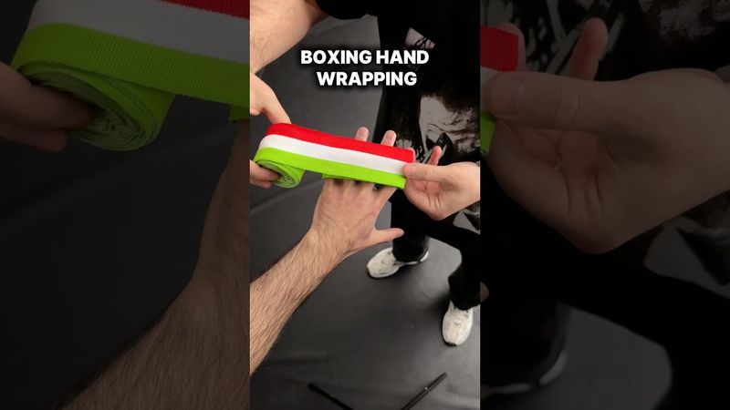 Boxing hand wrapping ✔️ #boxing #boxingcoach #boxer #boxingtraining #boxingwraps