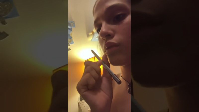 - 8 alla scuola 🌒