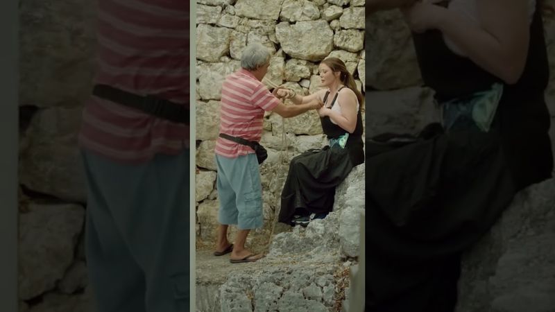 خطـ ـفها وما بتعرف ليش 😂 #كذب_أبيض #وطن_اورجينال #اكسبلور