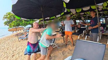 ТРЕШ на пляже в Паттайе...