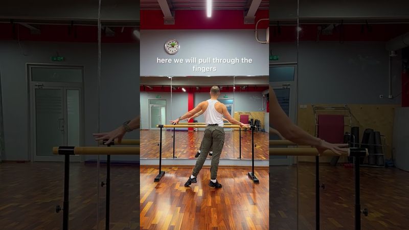 Кубинская восьмёрка 💃🏻 объяснение фундамента латинского шага 🎯