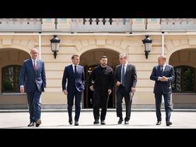 Merz, Macron, Starmer and Tusk unite in Kyiv to demand ceasefire from Putin