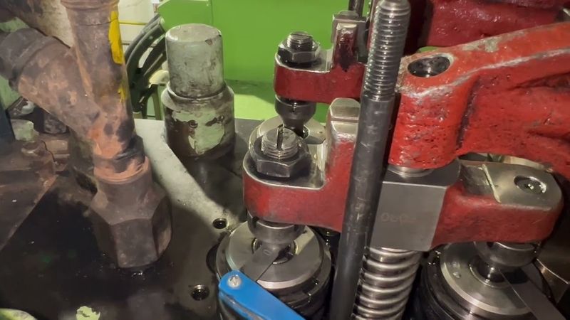 Third engineer jobs...How to adjust tappet clearance for ZJMD MAN B&W generators...