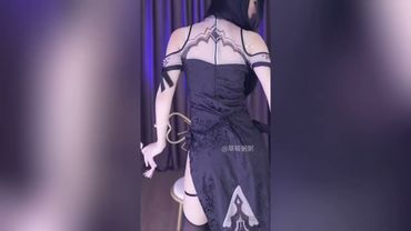 【B站极品福利】草莓粥粥 稀有舰长专属福利混剪 高开叉旗袍黑丝勒肉 太顶了 bilibili dance