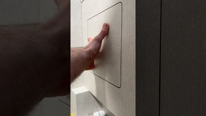 Люк под ванну ревизионный ✅#плитка #люки #керамогранит #ремонт