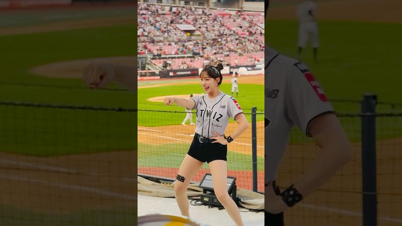 아웃송 챌린지 기획한 사람 인센티브 줘야 함 #이서윤 #이서윤치어리더#ktwiz #kt위즈 #kt위즈치어리더