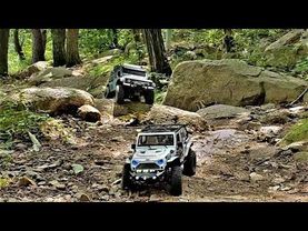 RC CarTraxxas TRX-4 Defender & Xtra Speed XS01 Trail Ride