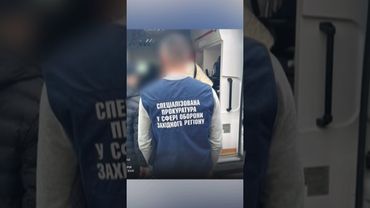 За 25 тис доларів обіцяла зняття з військового обліку та виїзд за кордон