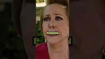 Julio le reclama a Lucrecia por humillar a Manola #Salomé #Uninovelas