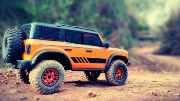 RC CRAWLER HB R 1001 BRONCO THE BEAST ROCK CRAWLER 4X4 OFF-ROAD