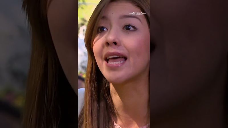 La novia de Saúl le hace una escena de celos  #LaRosaDeGuadalupe #Uninovelas