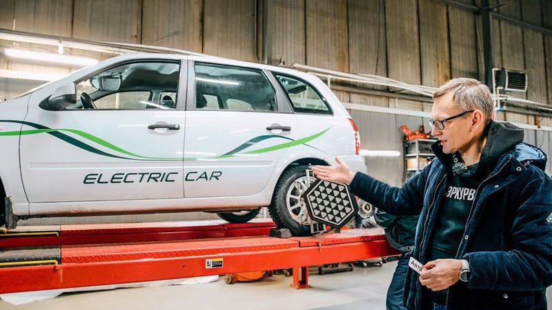 САМ ПРИДУМАЛ - САМ СТРАДАЮ. ПЕРЕДЕЛЫВАЕМ ЮТУБ ПРОЕКТ ПОД РЕАЛЬНУЮ ЖИЗНЬ.