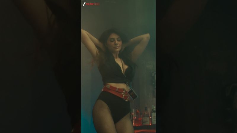 Get ready to feel the fever of Ishq, cause these beats won’t let you sit still. #IshqBukhaar #shorts