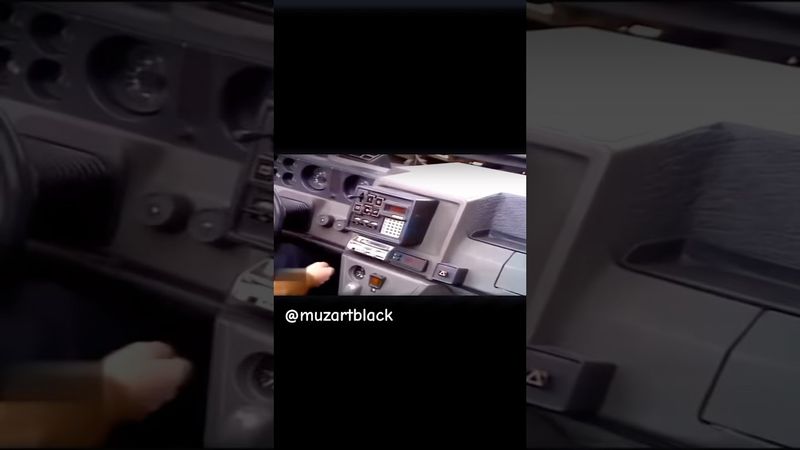 Автомобиль 1980 года !