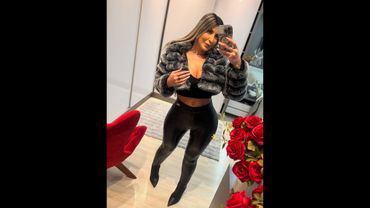 Glossy Leggings Style Book | Leather Luxe Lifestyle | Spandex Leggings Tight Like a Second Skin