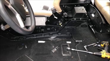 Тесла - Замена центральной консоли