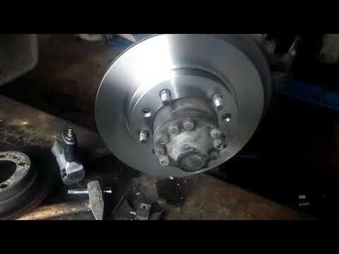 УАЗ Патриот. Замена тормозных дисков и правильная подтяжка ручника.