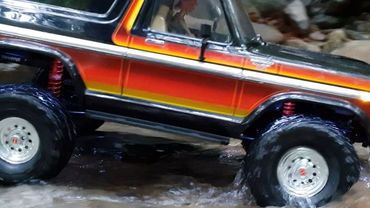 Traxxas TRX4 Ford Bronco Samsung Galaxy S9+ 4K Camera TEST