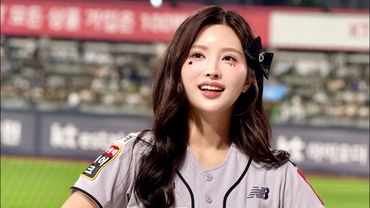 ( 주의) 눈 마주치지 마세요 김정원 치어리더에게 빠져들어요