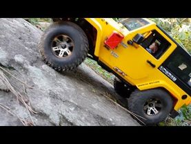 MST CFX Jeep Rubicon Man_duk Mountain Rock  Climbing 2