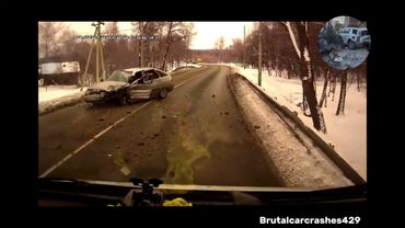 Brutal and fatal car crashes #12