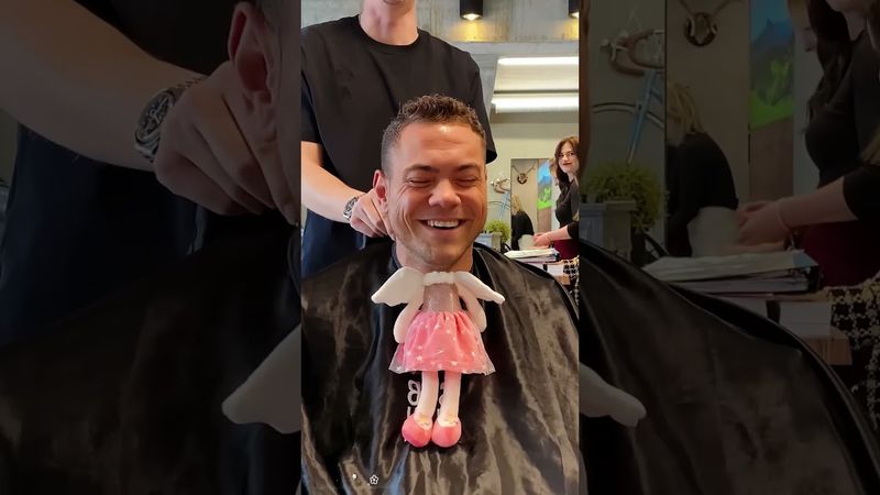The funniest barber prank of the week🤣🤣🤣 #foryou #funny #fyp #prank #tiktok #interesting
