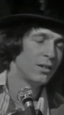 RINO GAETANO E LA BALLATA DI RENZO  #rinogaetano  #musicaitaliana  #c...