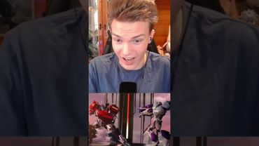 Он же не умеет летать!? 😐 #трансформеры #трансформерыпрайм #реакция