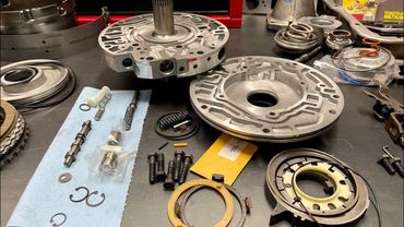 700R4 Rebuild PT4: Pump, Servo, 1-2 Acc and Reverse Input Drum + Solving Rev Input Clearance Problem