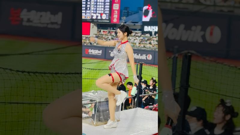 냥펀치처럼 하나도 안아플거 같은 가든님 펀치 #김정원 #김정원치어리더#ktwiz #kt위즈 #kt위즈치어리더