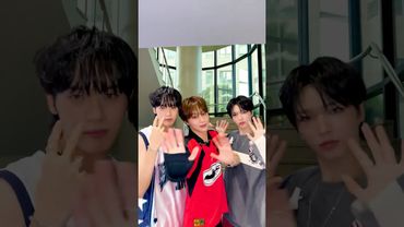 뮤뱅 계단 앞에서 챌린지는 처음이라👀 #idntt #아이덴티티 #アイデンティティ#unevermet #choitaein #leejaeyoung #namjiwoon