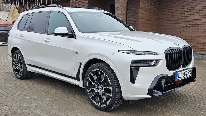 BMW X7 xDrive40d 2023! Максимальная комплектация! Почти новый автомобиль! G07 3.0 дизель 340 л.с.!