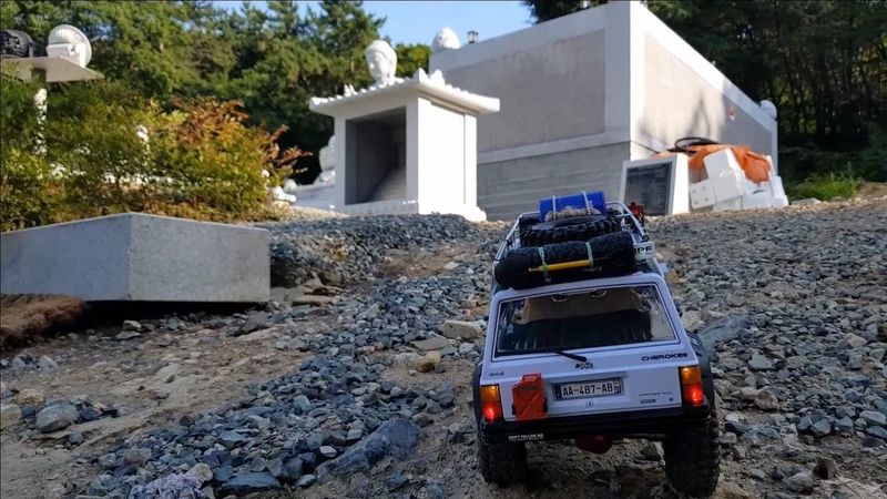 TFL T10 Full Metal Jeep Cherokee Another Way Adventure