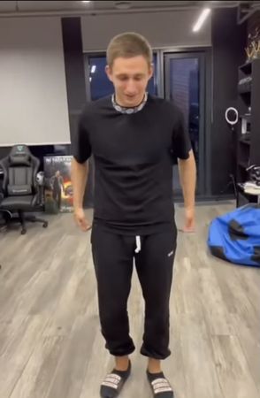 Обучение танцу литвина, огонь же?😏 #литвин #litvin #мишалитвин