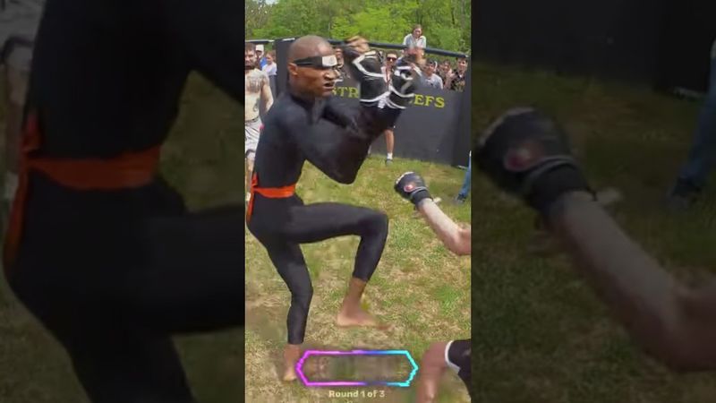 his jumping attack is iconic #mma #ufc #streetbeefs