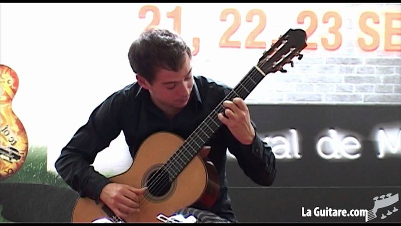 Thibault Cauvin sur une guitare de Jean-Luc Joie aux Automnales de Ballainvilliers PART I