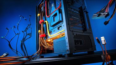Как сделать кабель-менеджмент внутри ПК и вне его? Понадобятся: стяжки, хомуты, органайзеры.