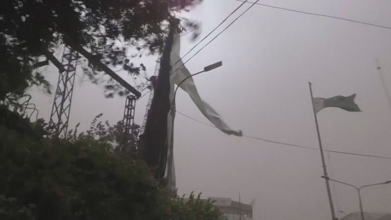 Аномальная жара, пыльные бури и ливни в Пакистане: есть жертвы