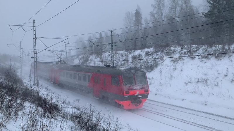 Поезда России в снежном шторме на Транссибе