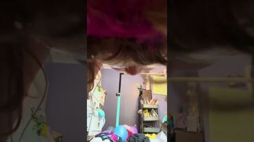 How to do a heel stretch and a handstand