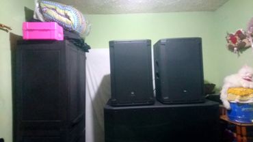Jbl srx815p y Jbl srx 828sp buen sonido premium