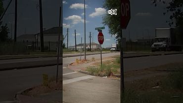 Woman visiting southeast Houston kidnapped at gunpoint while at stop sign, HPD says