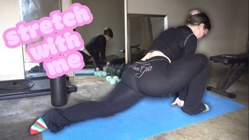 Stretch with me + Gifts to Give