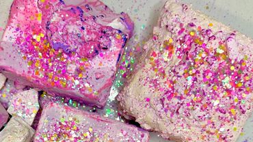 Pasted and Dyed Gym Chalk Crush ASMR