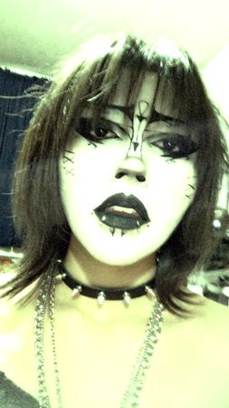 Me encantó este maquillaje :3  ig: @blood0nmyh4ndss  #tradgoth #makeu...